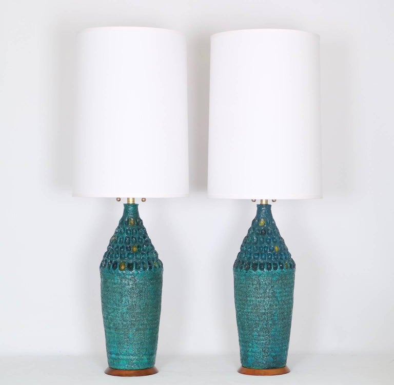 Quartite Creative Corp Lamp