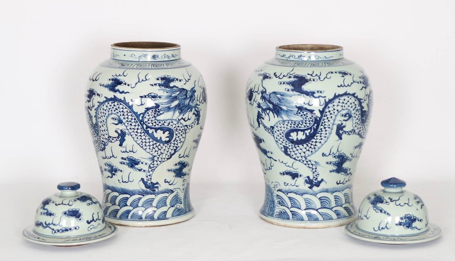 Chinese Export Ginger Jars in Blue and White 1