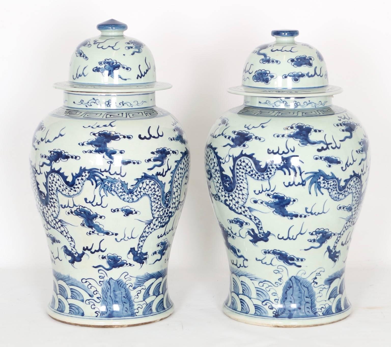 Porcelain Chinese Export Ginger Jars in Blue and White