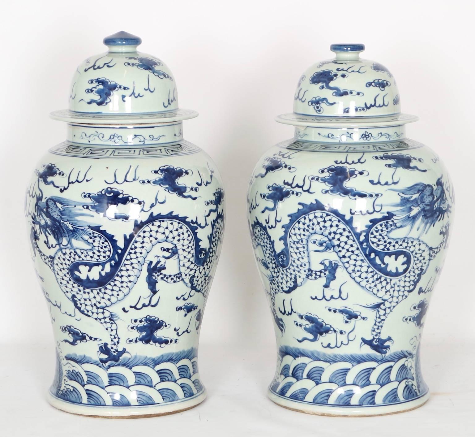 20th Century Chinese Export Ginger Jars in Blue and White
