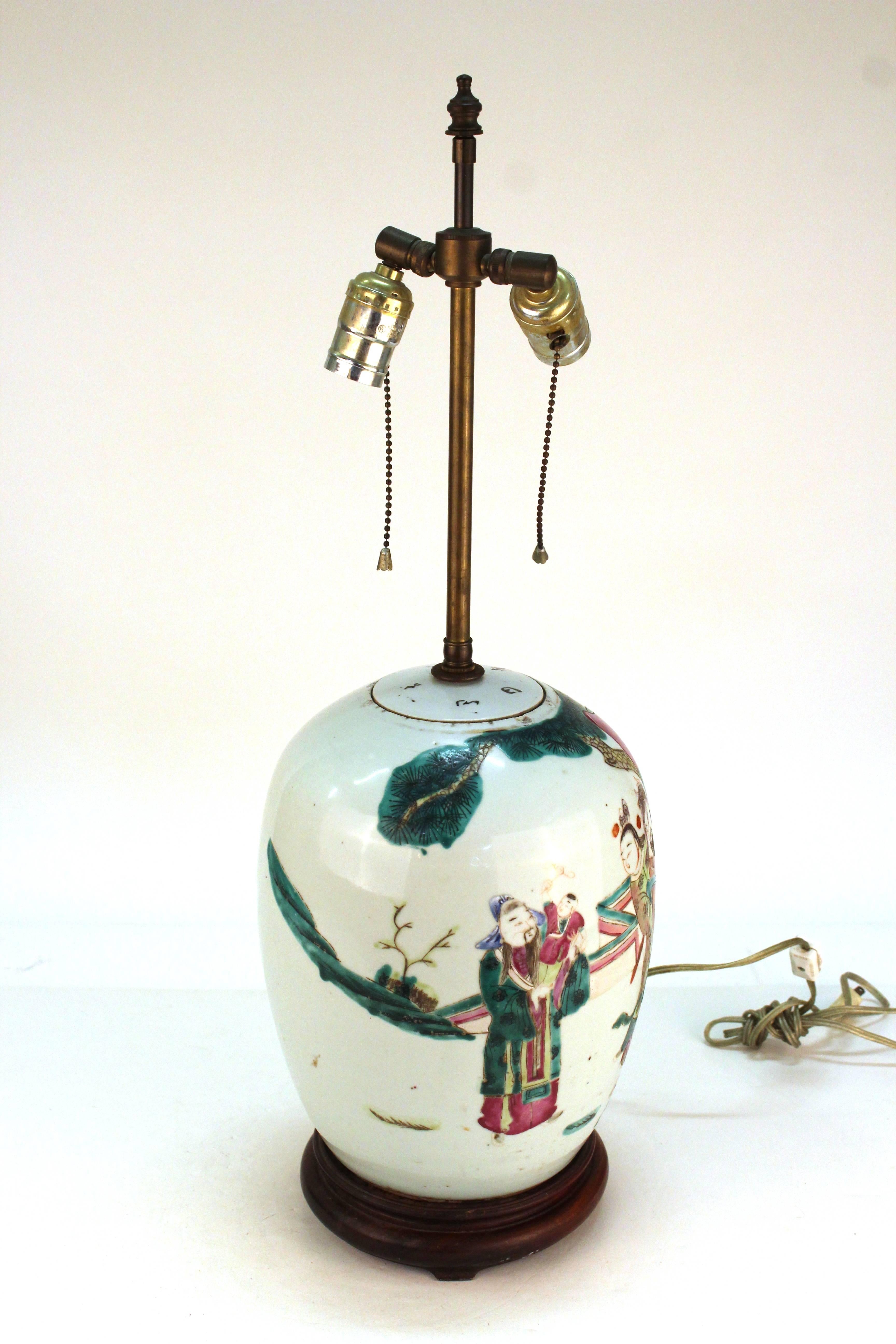 Chinese Export Chinese Famille Rose Porcelain Jar Table Lamp