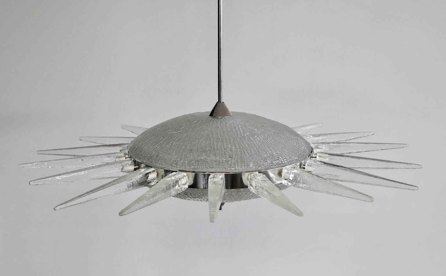 Sunburst Murano Glass Chandelier in the Style of Seguso In Excellent Condition In New York, NY