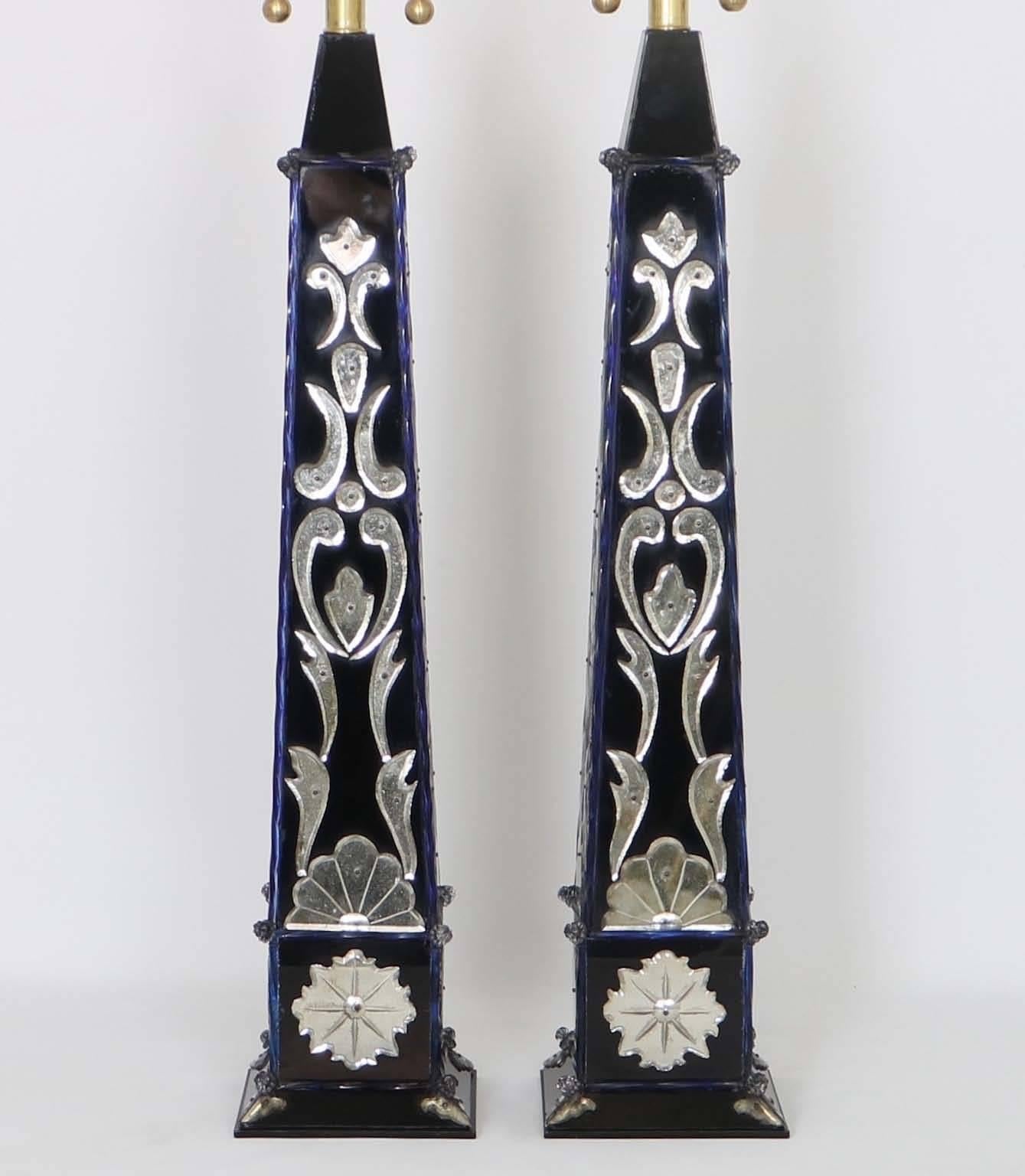 Pair of Monumental Venetian Mirror Obelisk Lamps In Excellent Condition In New York, NY