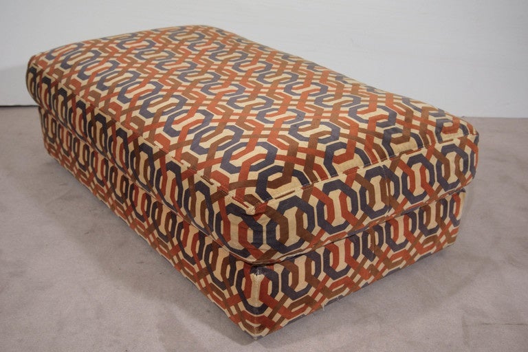 Pair of Milo Baughman Storage Ottomans with Jack Lenor Larsen Upholstery In Good Condition In New York, NY
