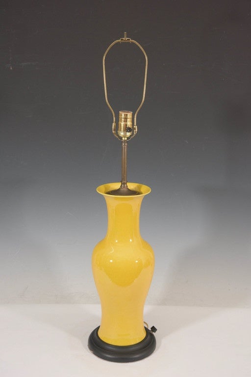 Ebonized Pair of Mid-Century Yellow Ceramic Chinese Ginger Jar Table Lamps