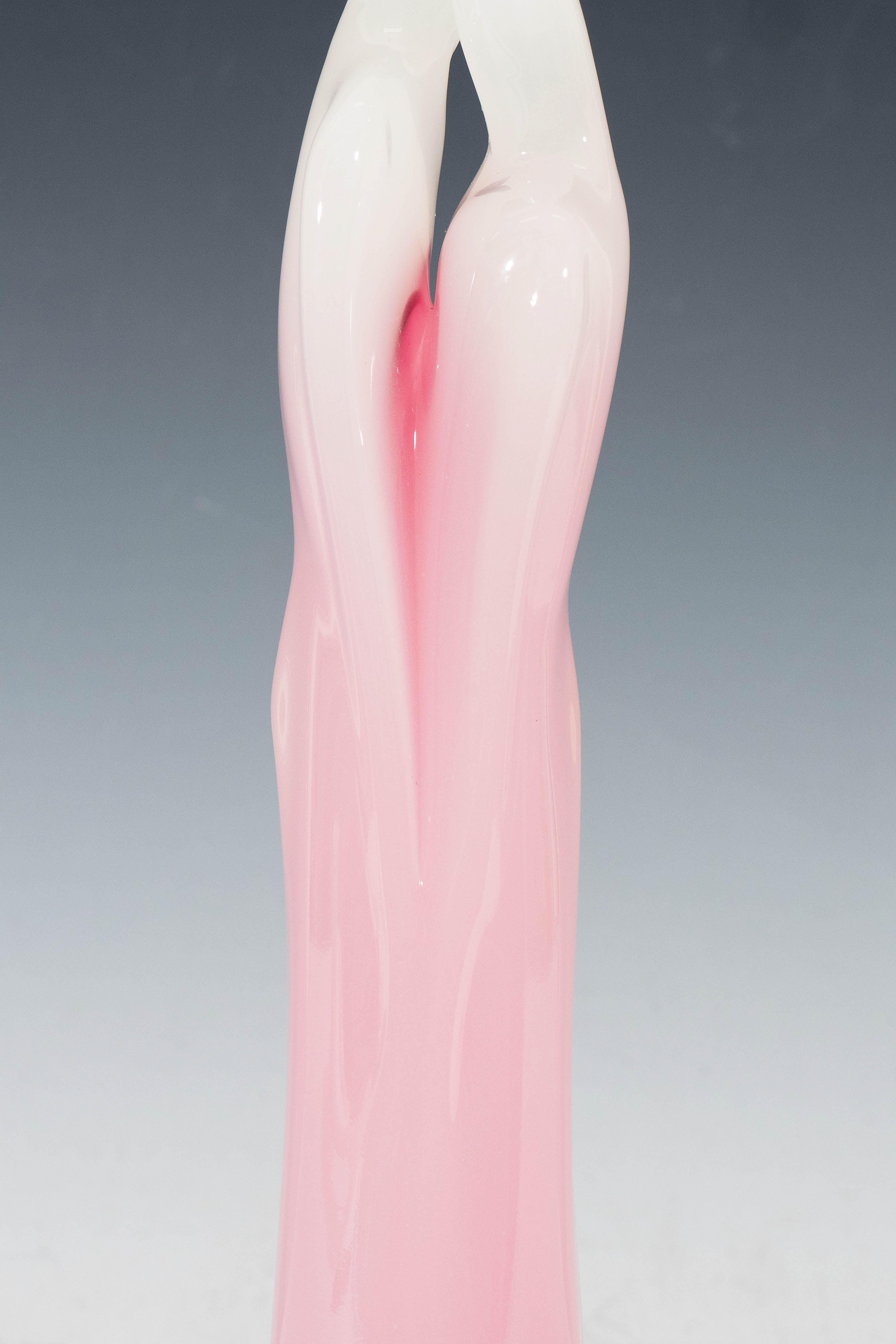 murano glass embracing couple