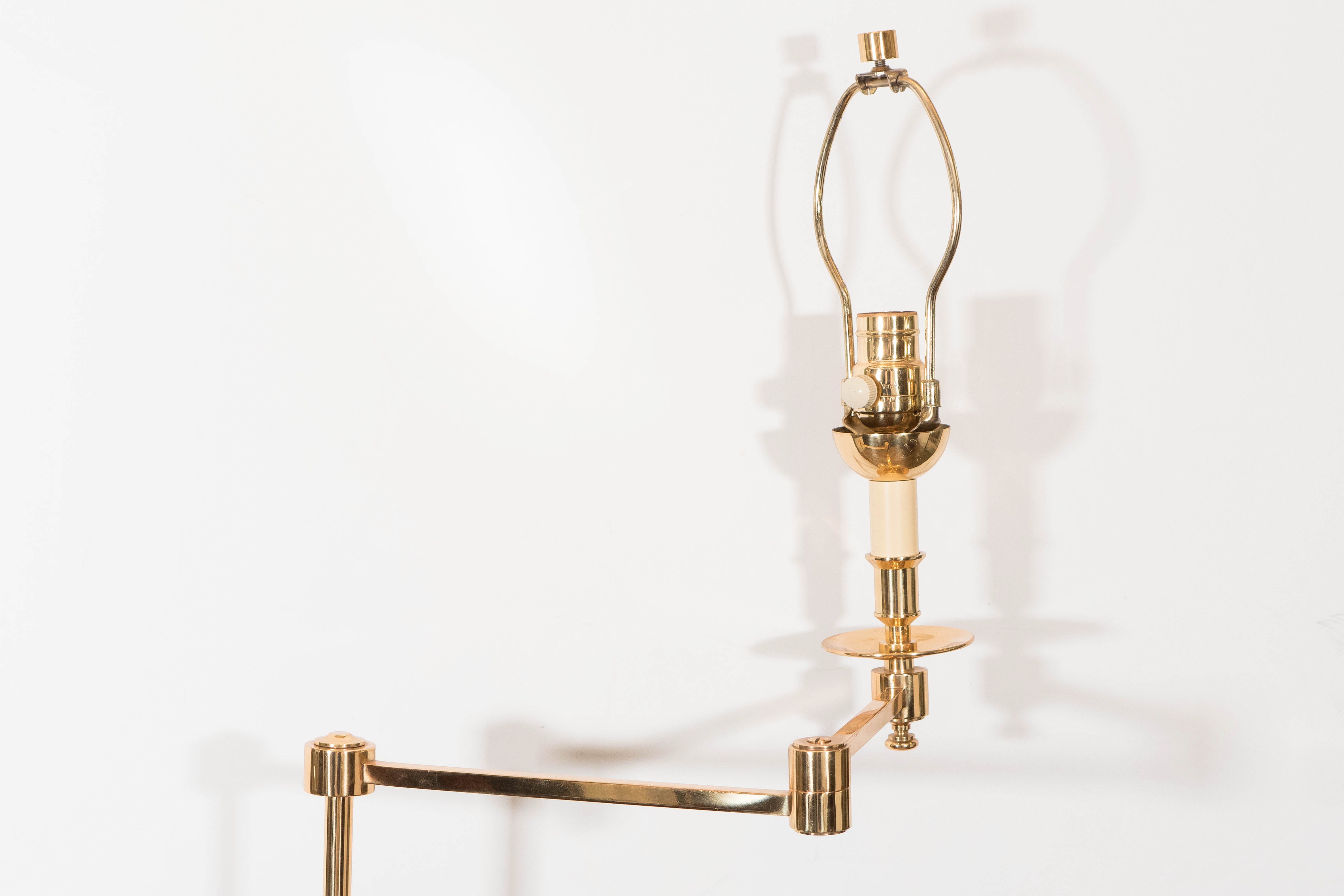 Midcentury Brass Adjustable Floor Lamp with Articulated Arm In Good Condition In New York, NY