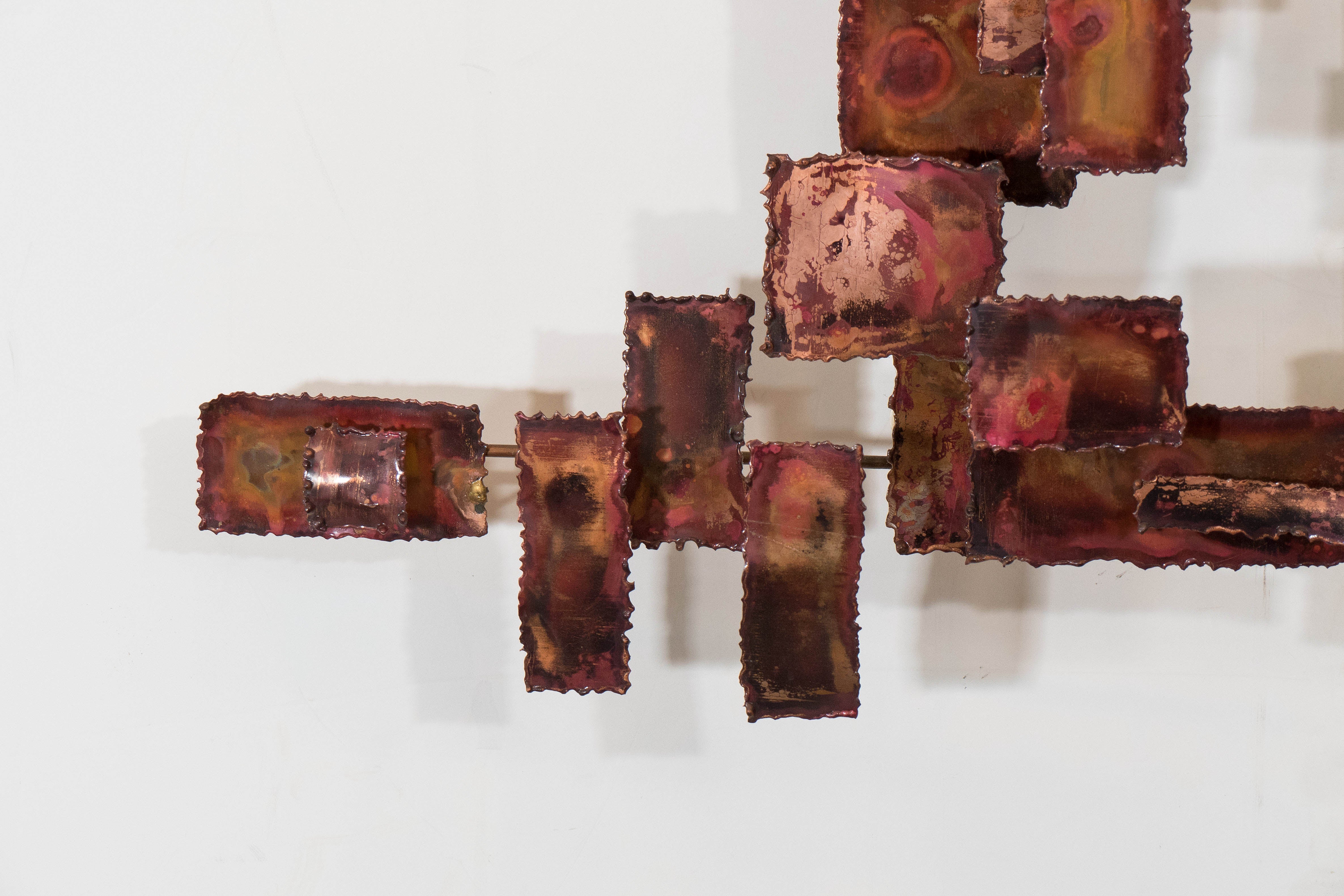 A Curtis Jere Style Abstract Brutalist Copper Wall Sculpture In Good Condition For Sale In New York, NY