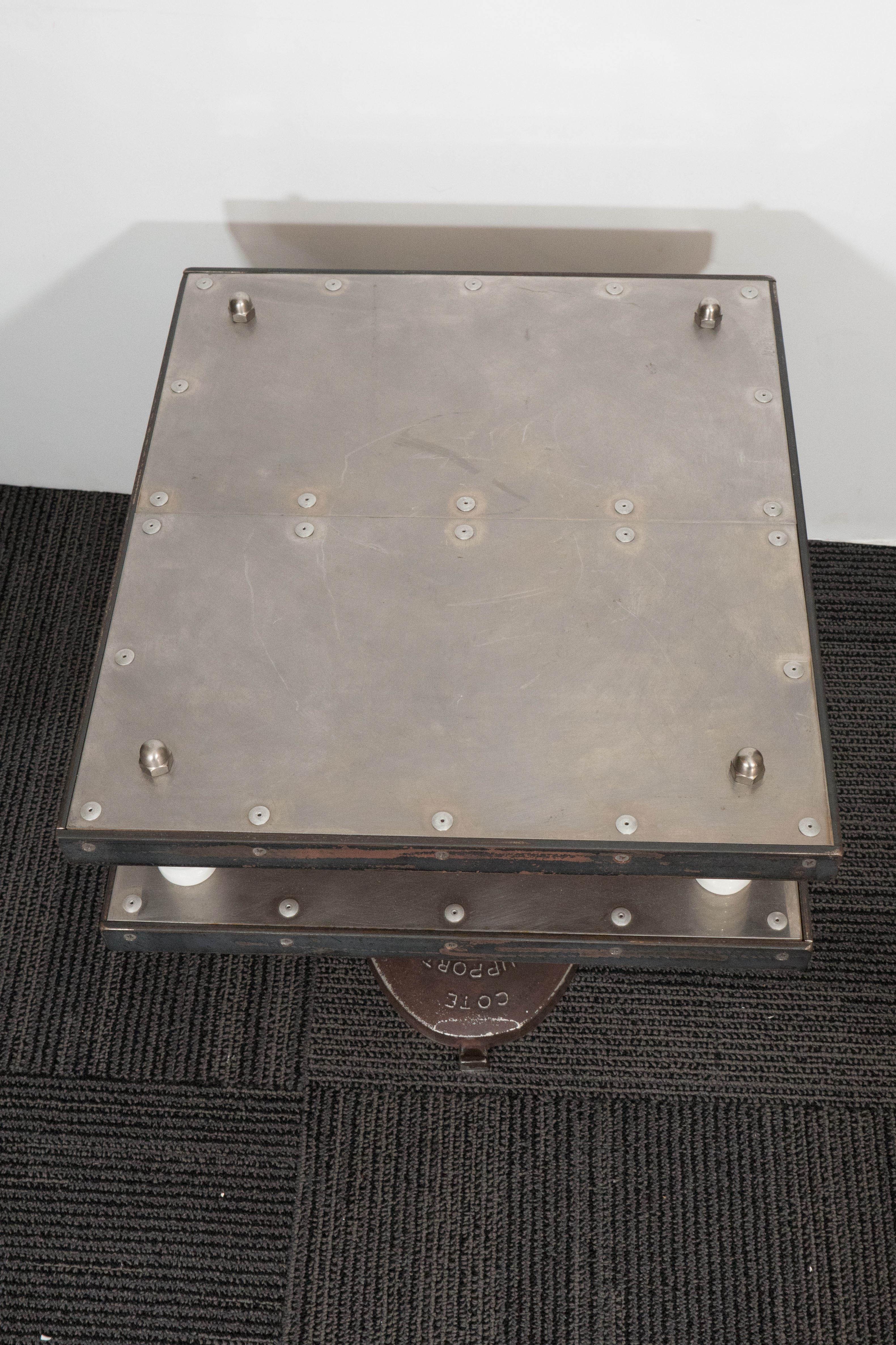 French 1940s Industrial Two-Tier Side Table in Aluminum In Good Condition In New York, NY