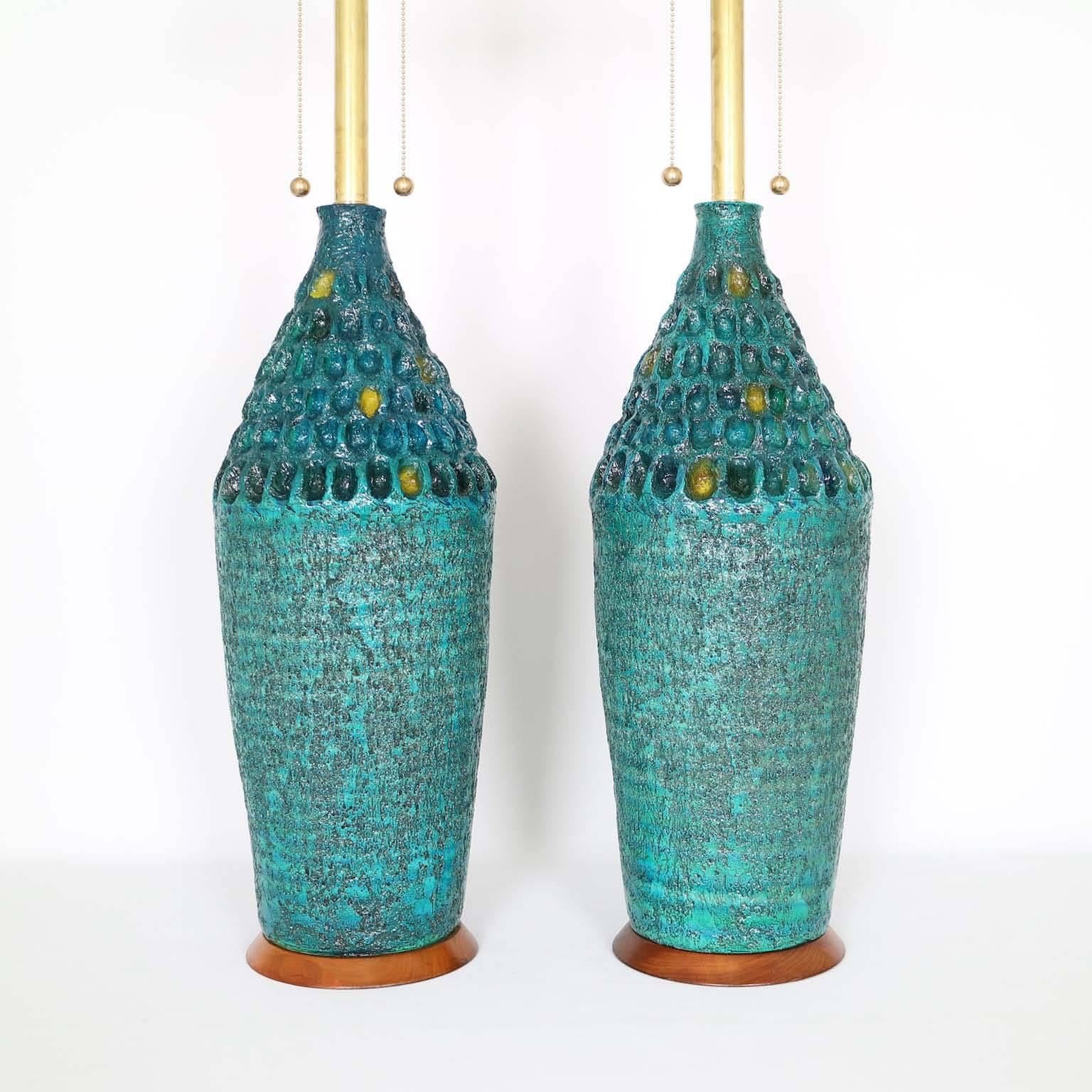American Midcentury Pair of Brutalist Style Ceramic Lamps by Quartite Creative Corp.