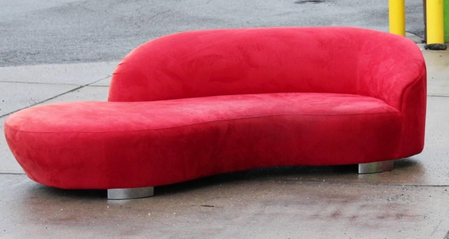 Vladimir Kagan Red Ultrasuede 'Cloud' Sofa In Good Condition In Astoria, NY