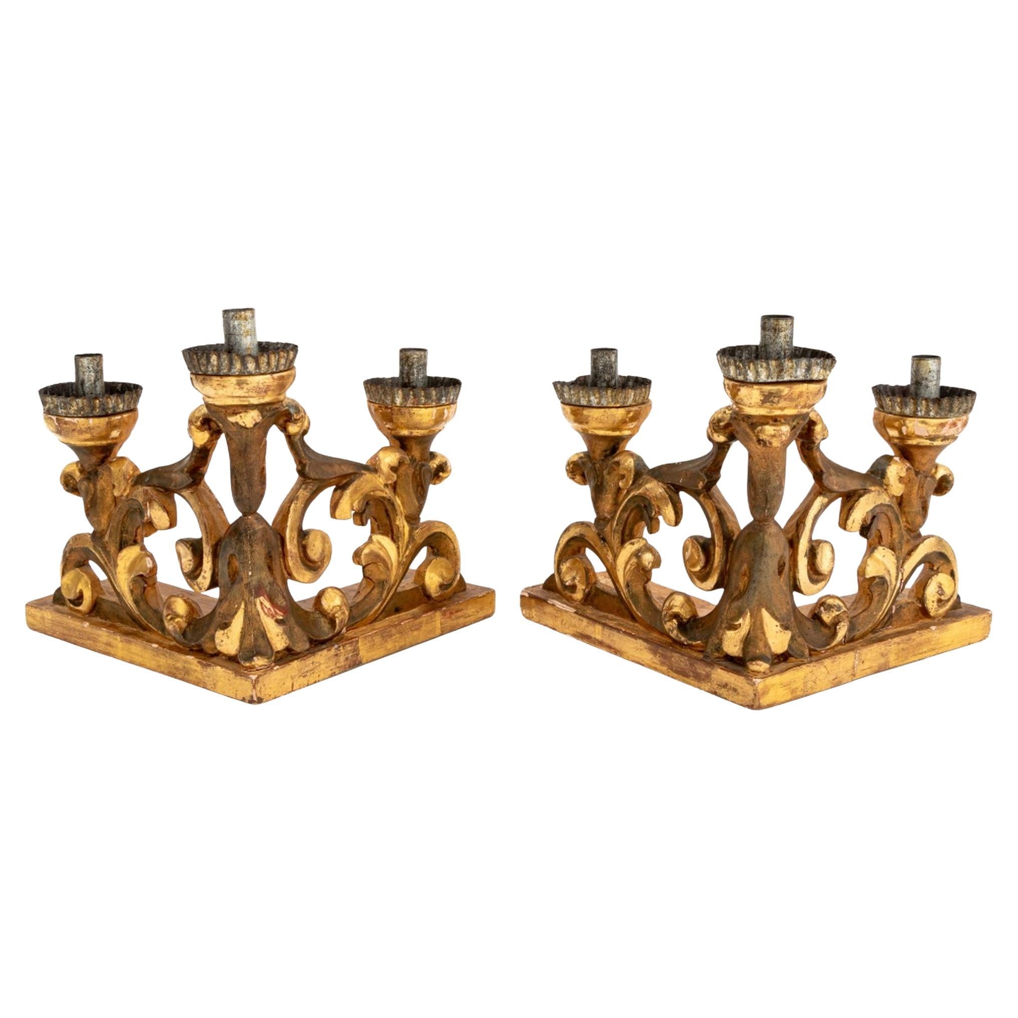 Ecclesiastical Giltwood Altar Leuchter im Angebot