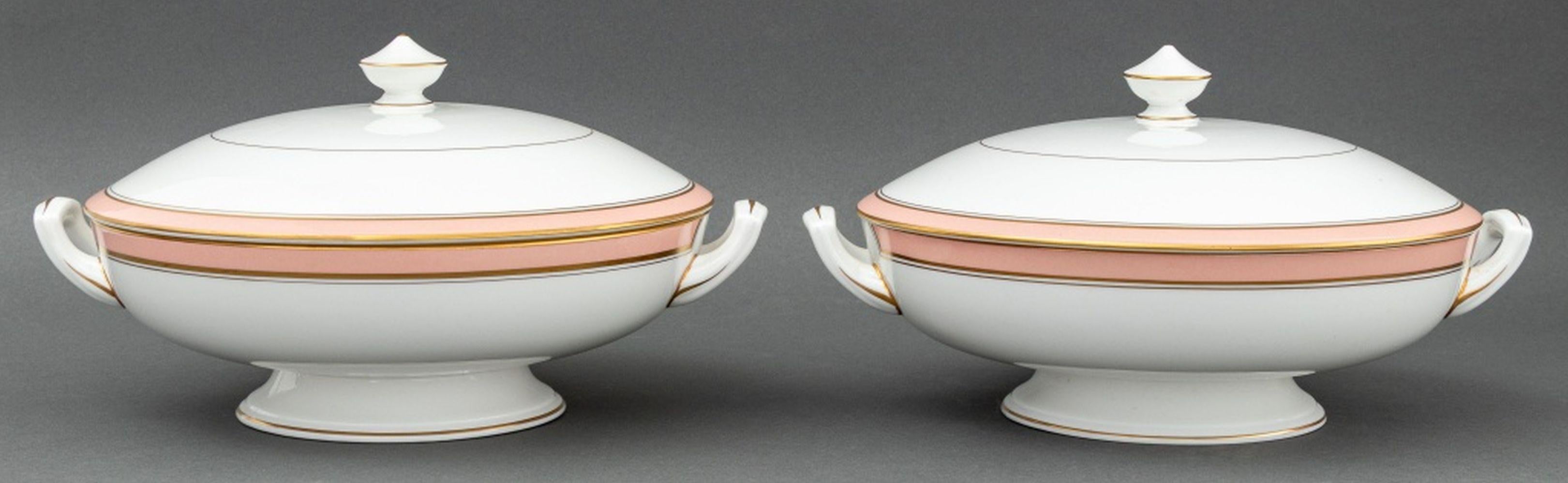 Royal Worcester Porcelain Tableware, 87 In Good Condition For Sale In Astoria, NY