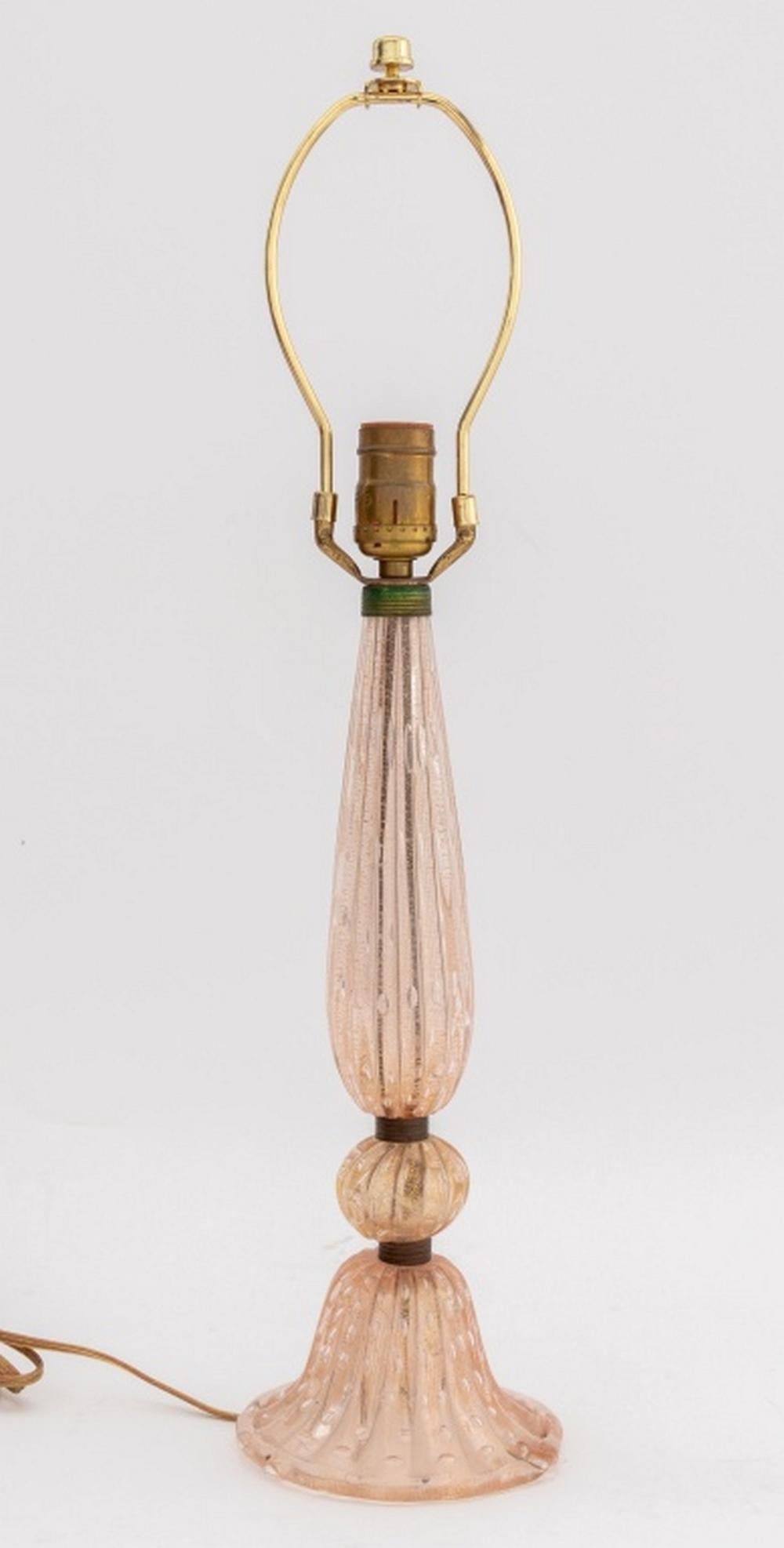 Lámpara de cristal rosa dorado de Murano atribuida a Barovier Metal en venta