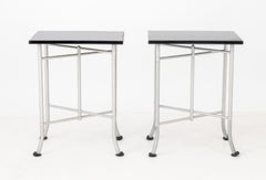 Tables de chevet Art déco Warren McArthur, en aluminium et bakélite, lot de deux