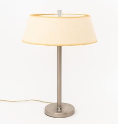 Par de lámparas de mesa Nessen de estilo «Mid-Century Modern» con pantalla de lino original