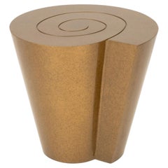 Table d'appoint moderne en acier bronzé, de forme conique et en spirale