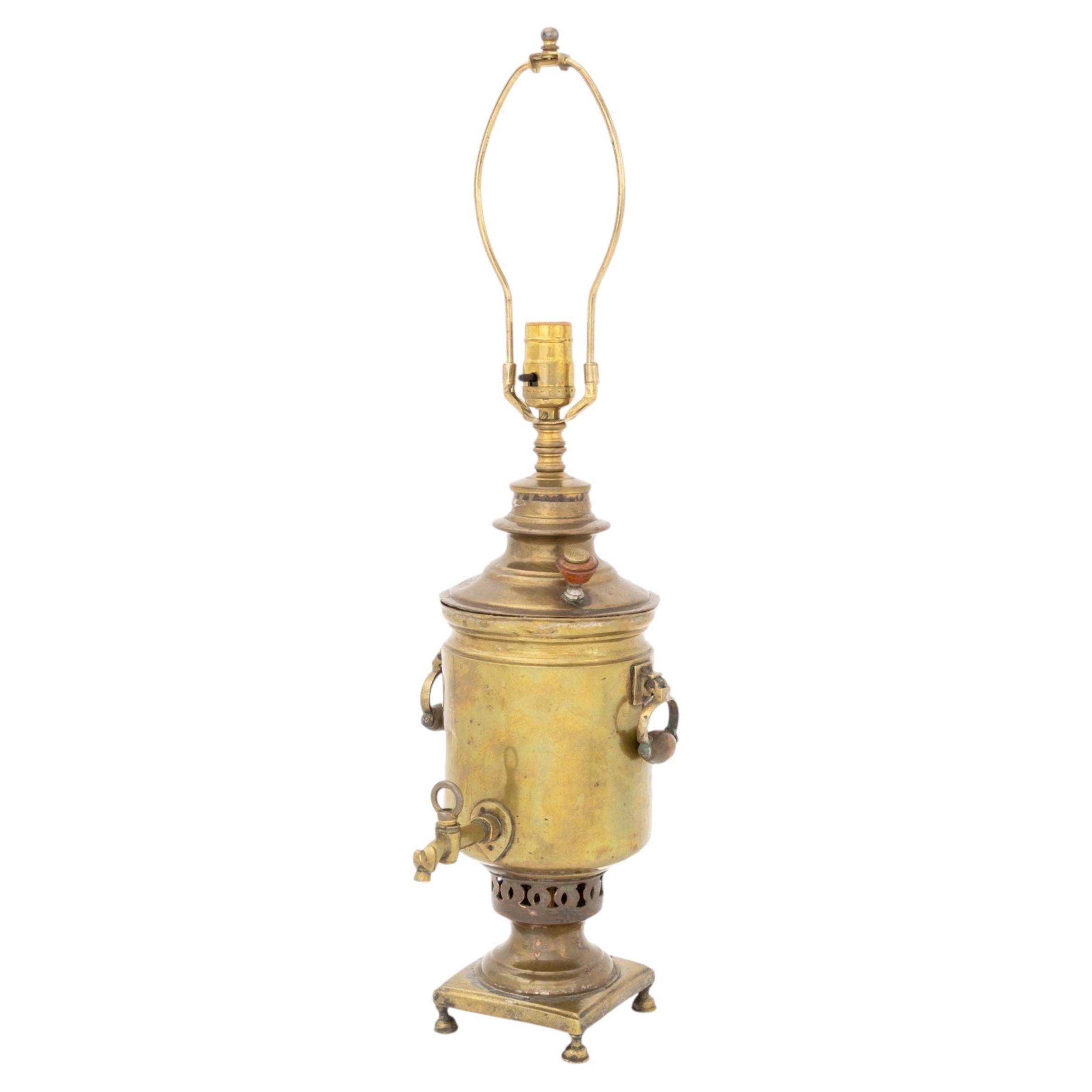 What is a samovar and how does it work?