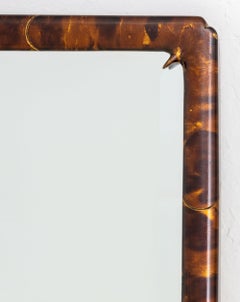 Miroir à cadre en bois de style Karl Springer, avec verre biseauté et finition « écaille de tortue »