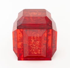 Joyce Francis "Blood Lotus" - Scatola intagliata in acrilico rosso con coperchio