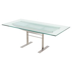 Mesa de comedor contemporánea y minimalista con tablero de cristal esmerilado