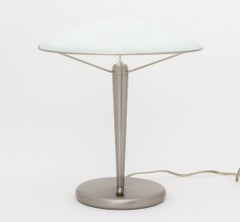 Holtkotter Leuchten – Tischlampe im postmodernen Stil mit mattiertem Glasschirm