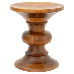 Charles e Ray Eames per Herman Miller: sgabello Time Life, modello B