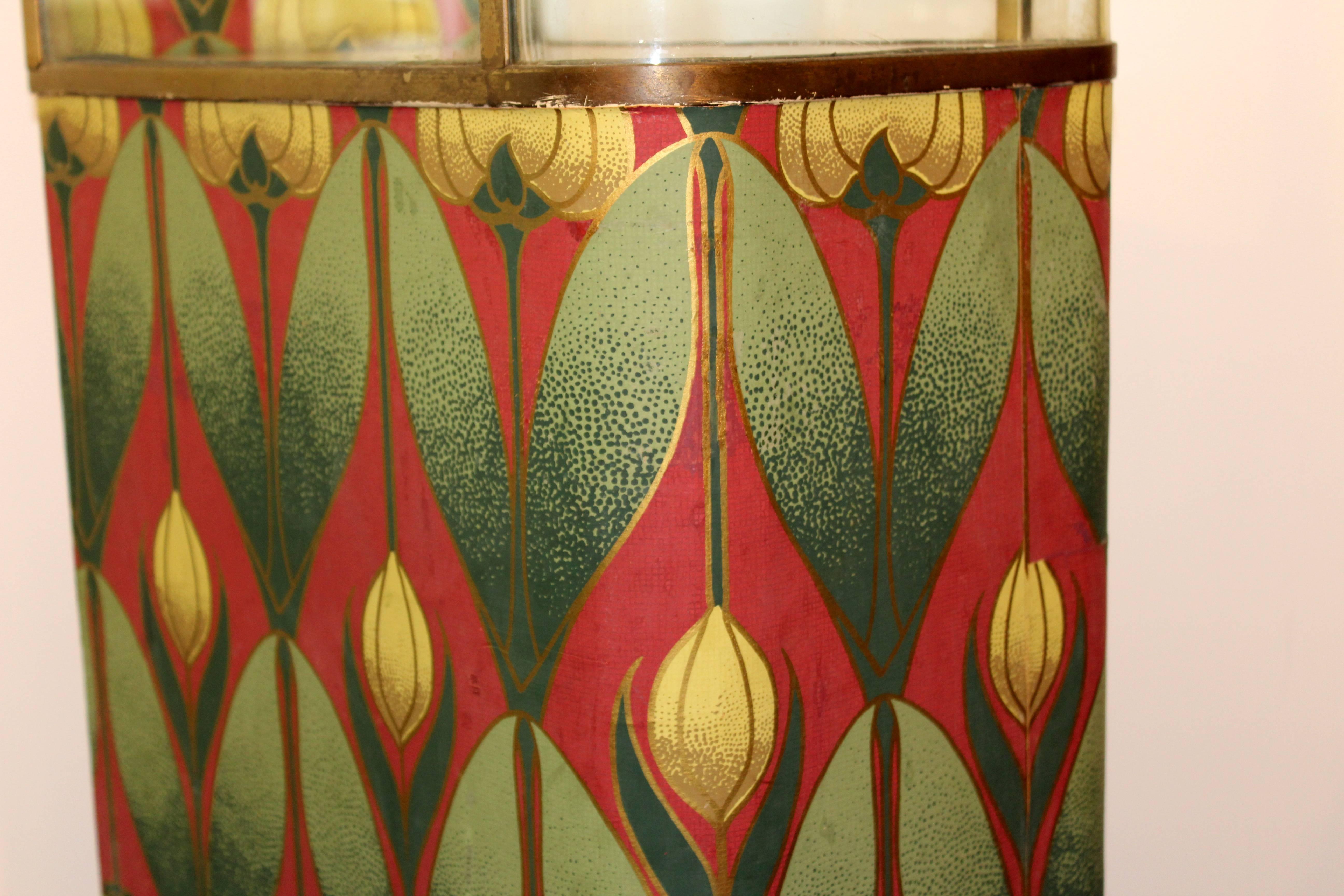 Parker Pen Glass Cabinet with Floral Pattern 4