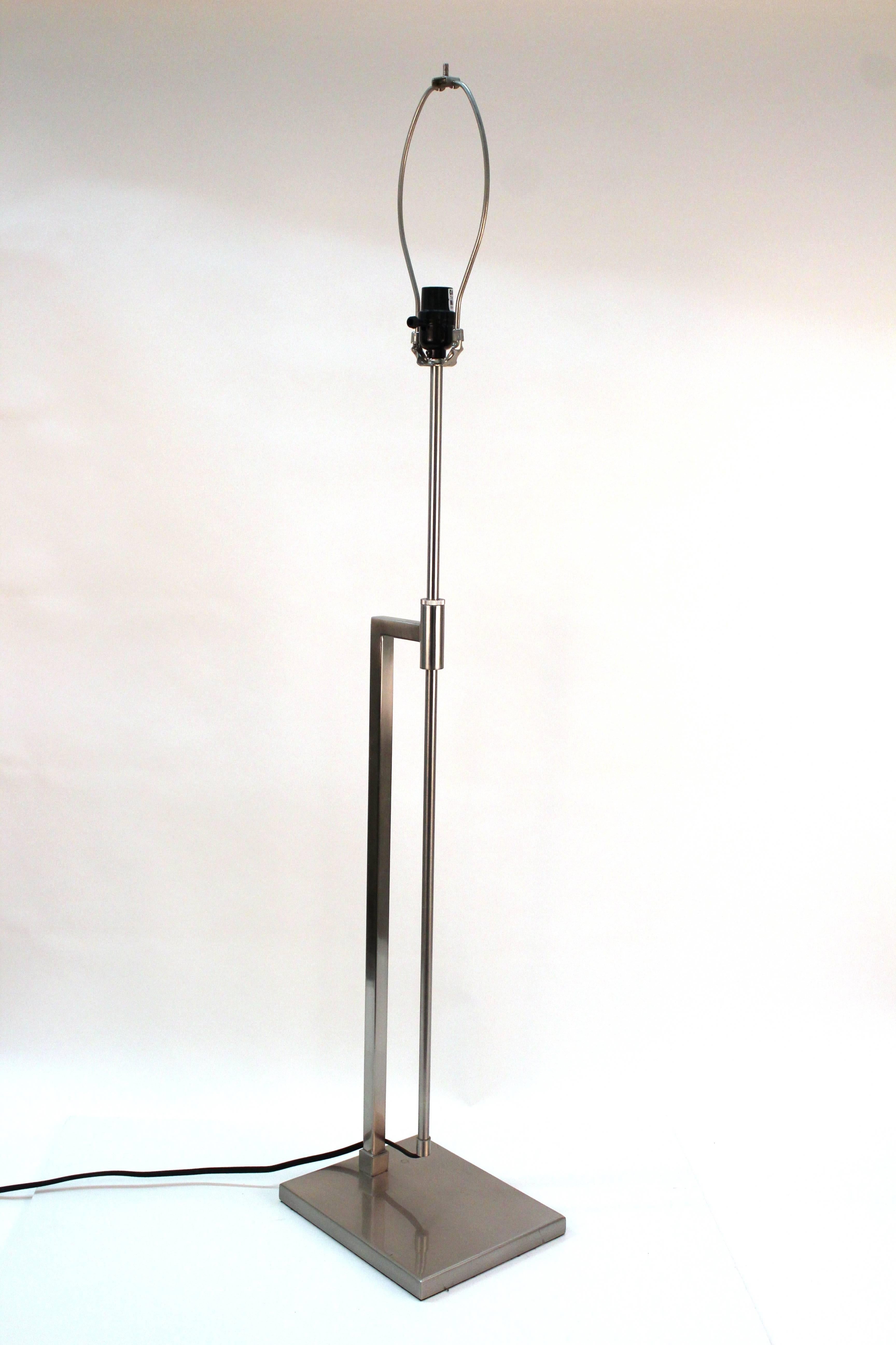 telescoping adjustable floor lamp