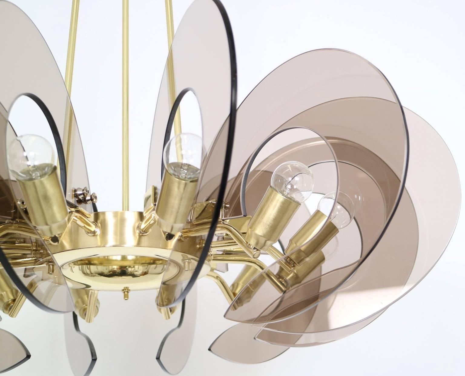 Mid-Century Modern Restored Italian Chandelier in Brass and Smoked Glass Attributed to Fontana Arte