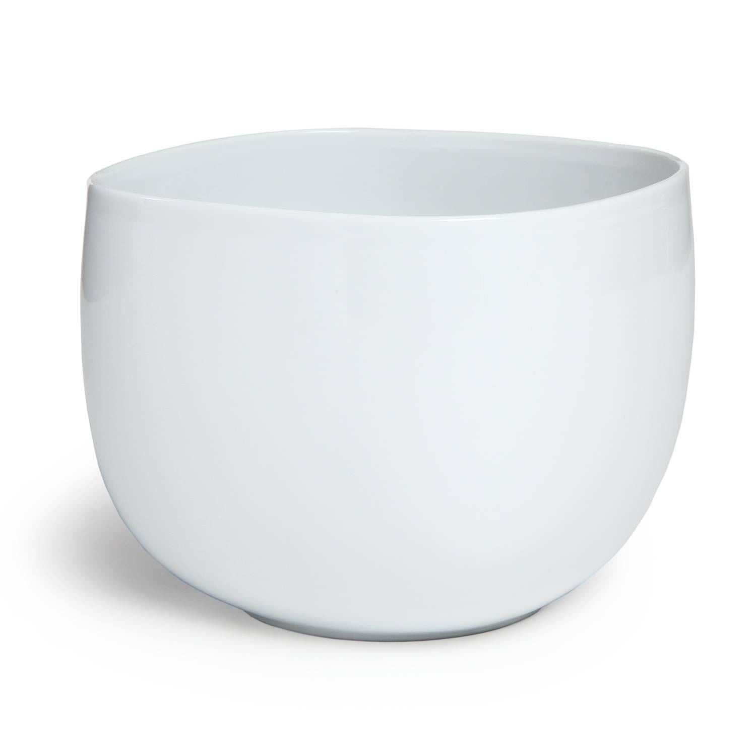 Porcelain Bowl by Timo Sarpaneva In Good Condition In Sagaponack, NY