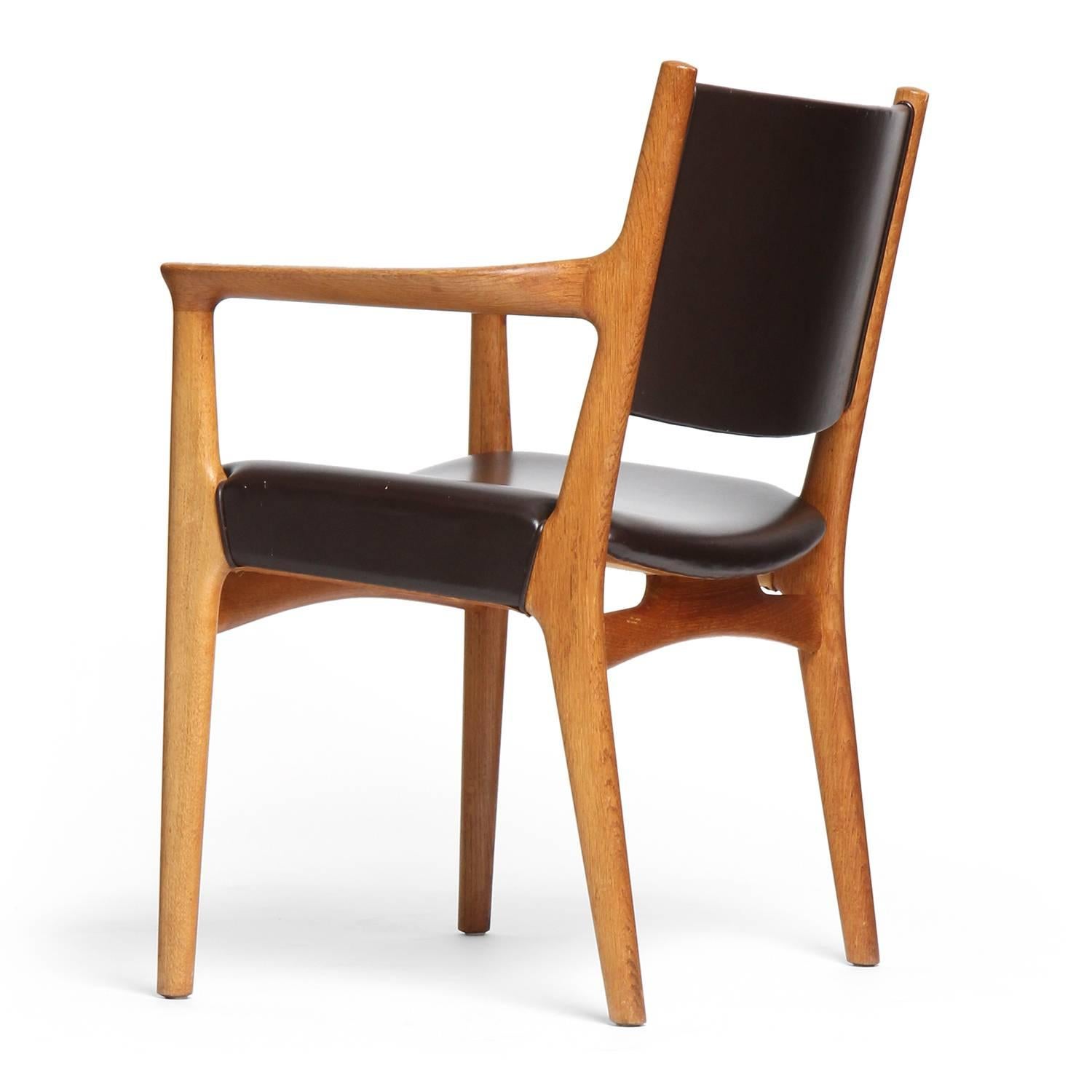 Leather Set of Dining Chairs by Hans J. Wegner