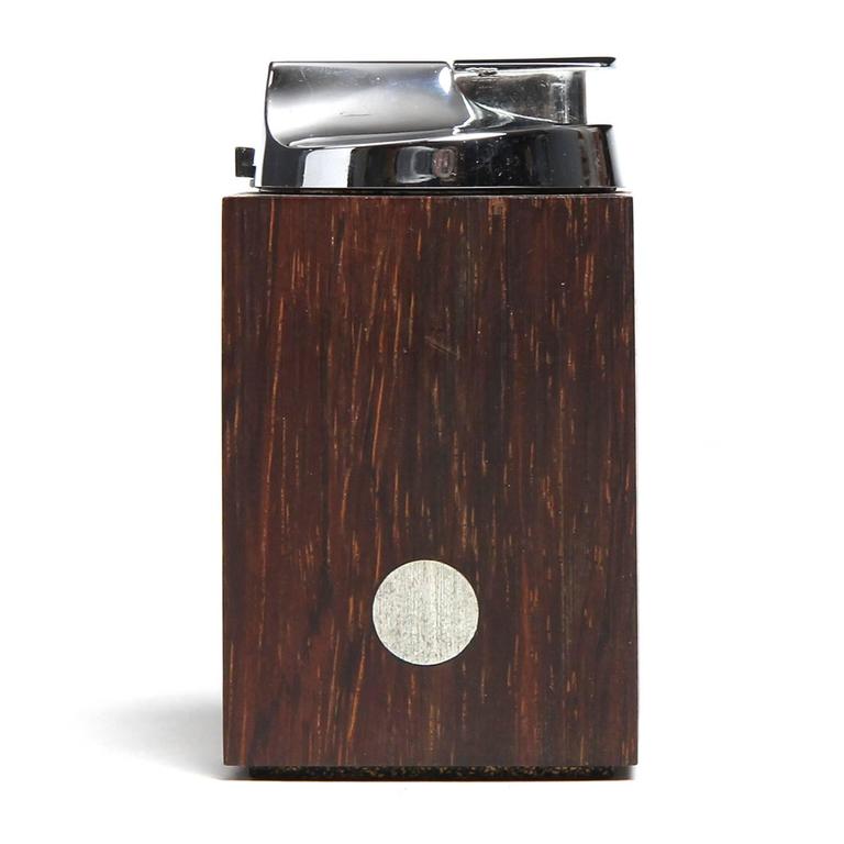 Modernist Table Lighter by Ronson In Good Condition For Sale In Sagaponack, NY