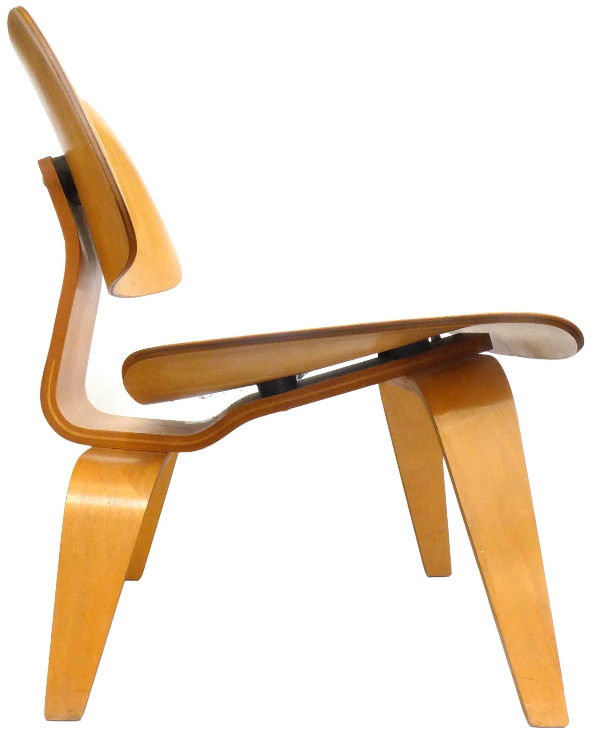 Mid-Century Modern Early Eames Bentwood LCW