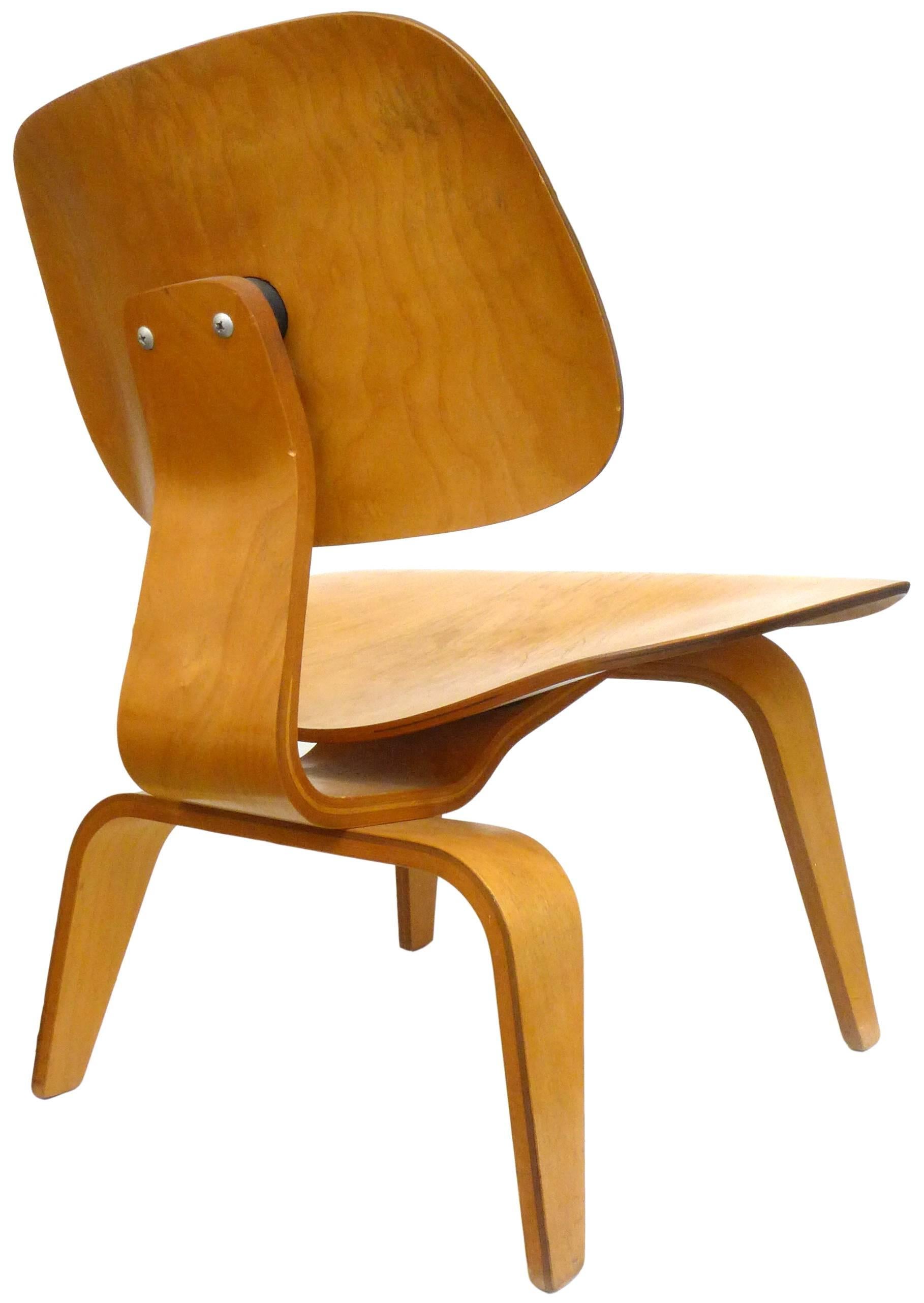 American Early Eames Bentwood LCW