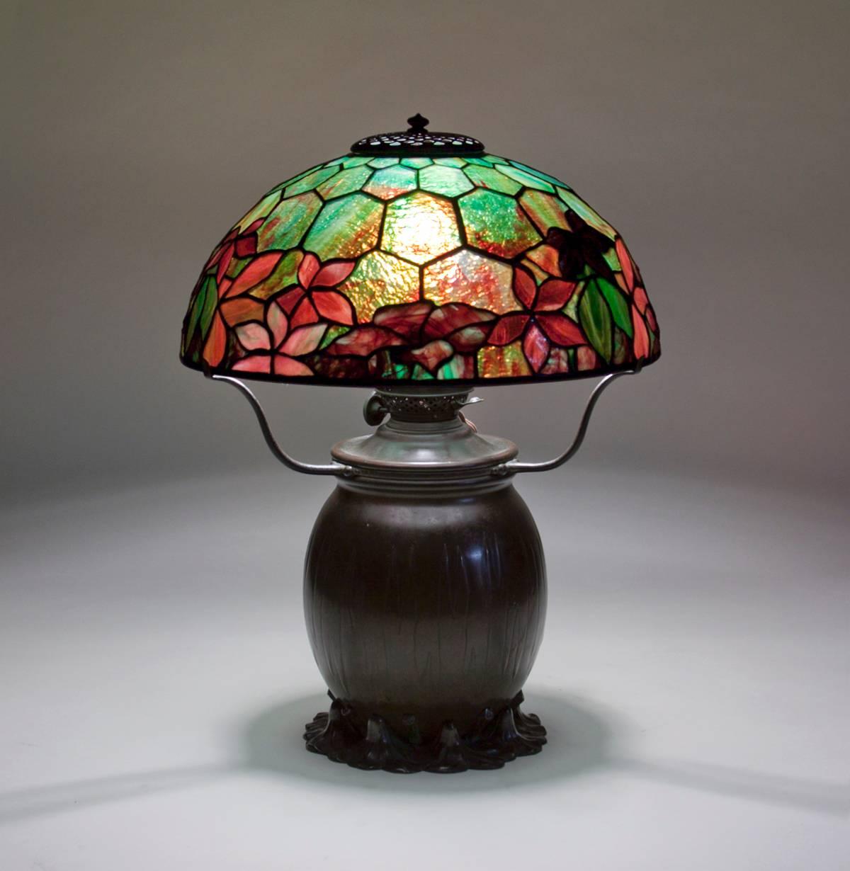 Art Nouveau Tiffany Studios 'Woodbine' Table Lamp For Sale