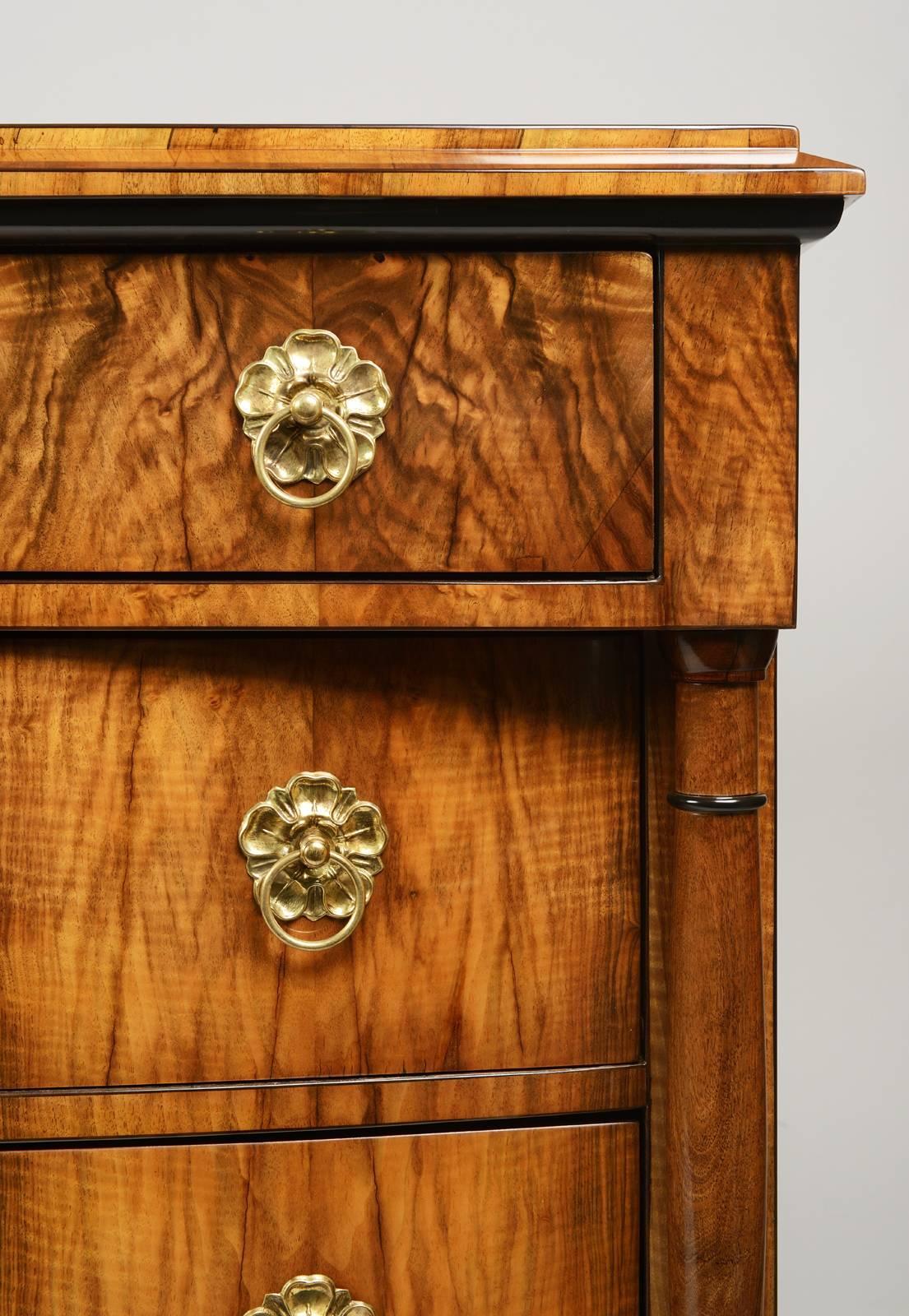 Austrian Biedermeier classic three drawer commode For Sale