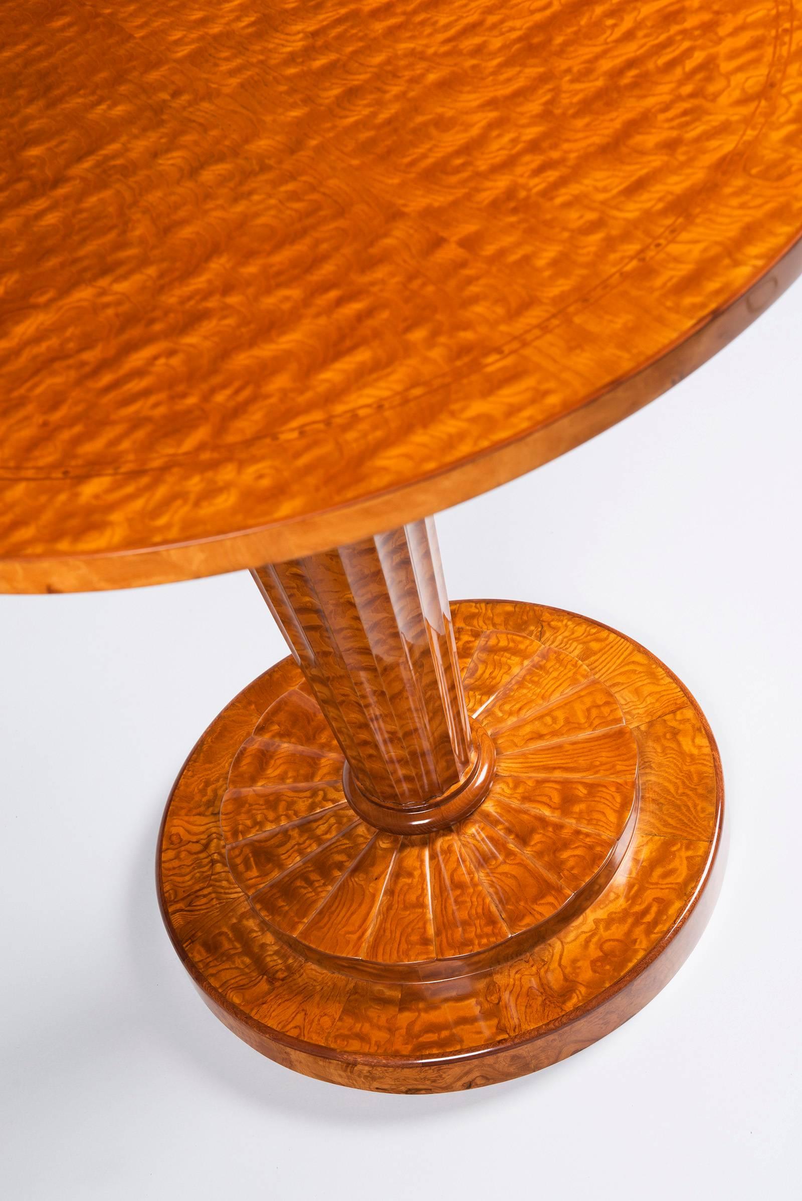 Veneer Biedermeier Pedestal Table For Sale