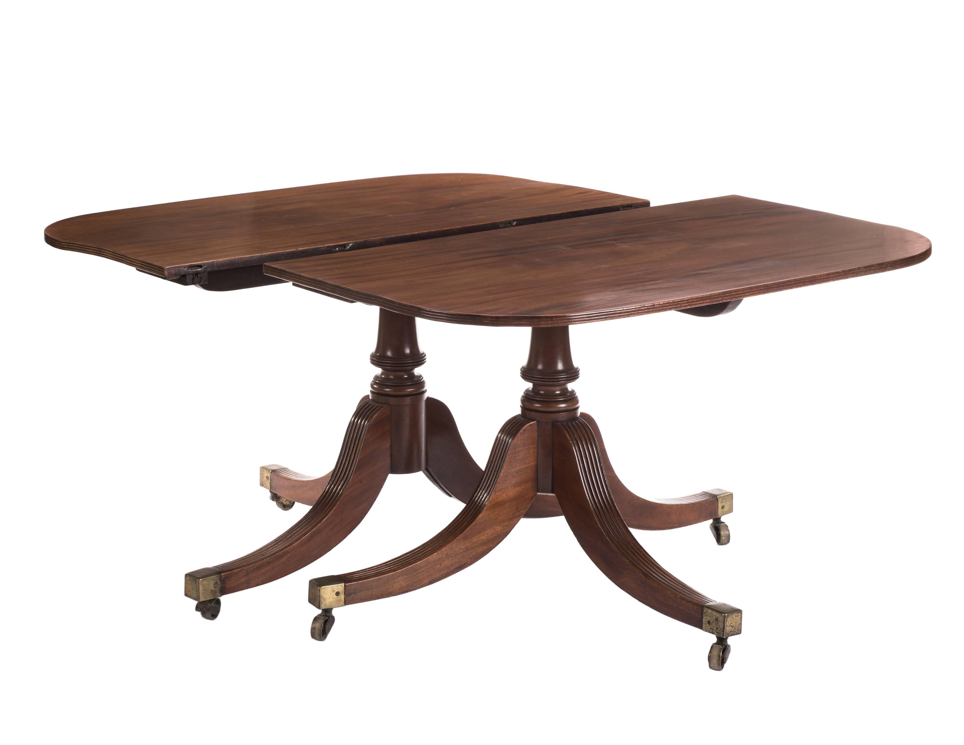 Regency Period Mahogany Dining Table For Sale 4