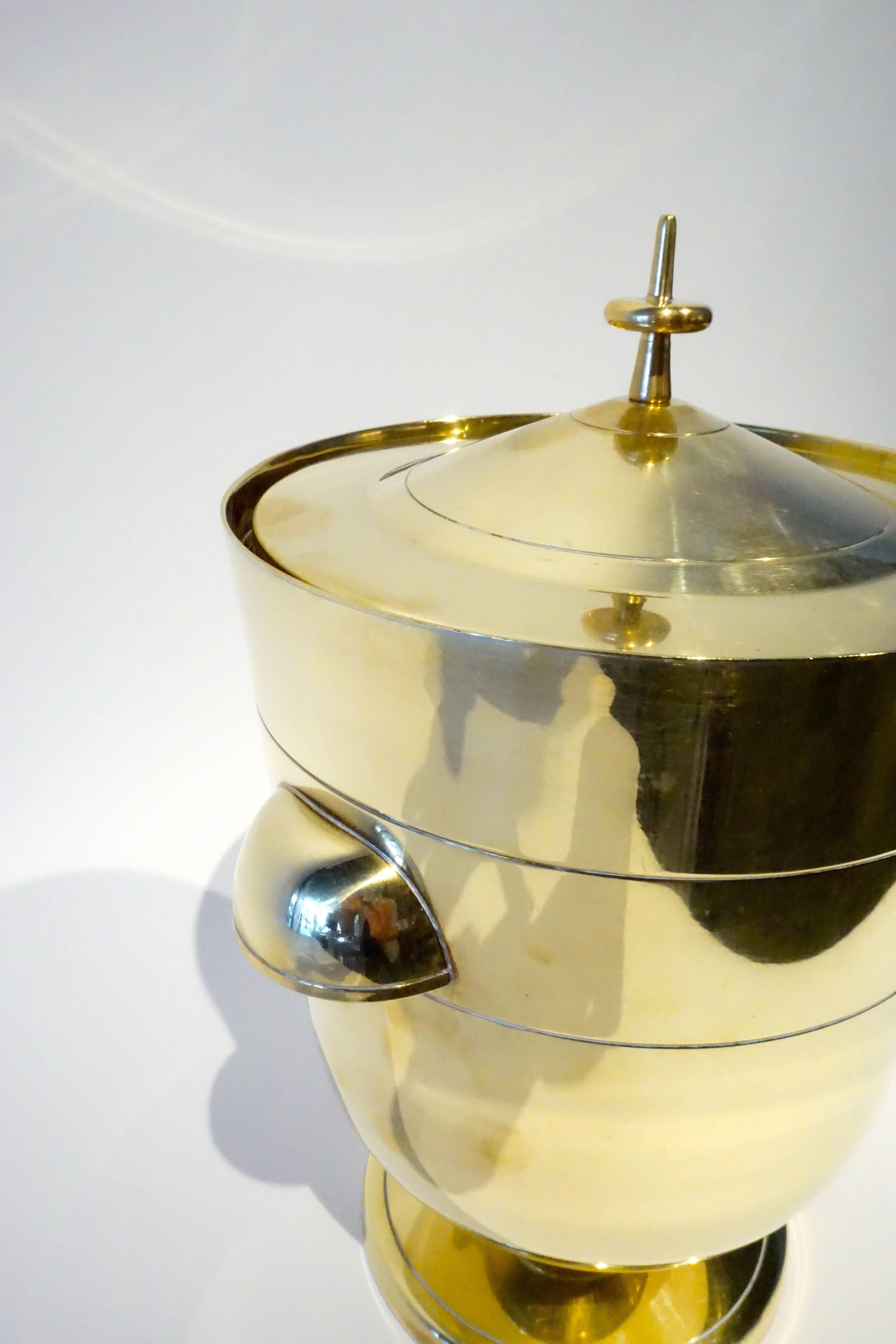 American Polished Brass Ice Bucket by Tommi Parzinger for Dorlyn Silversmiths  C. 1950s