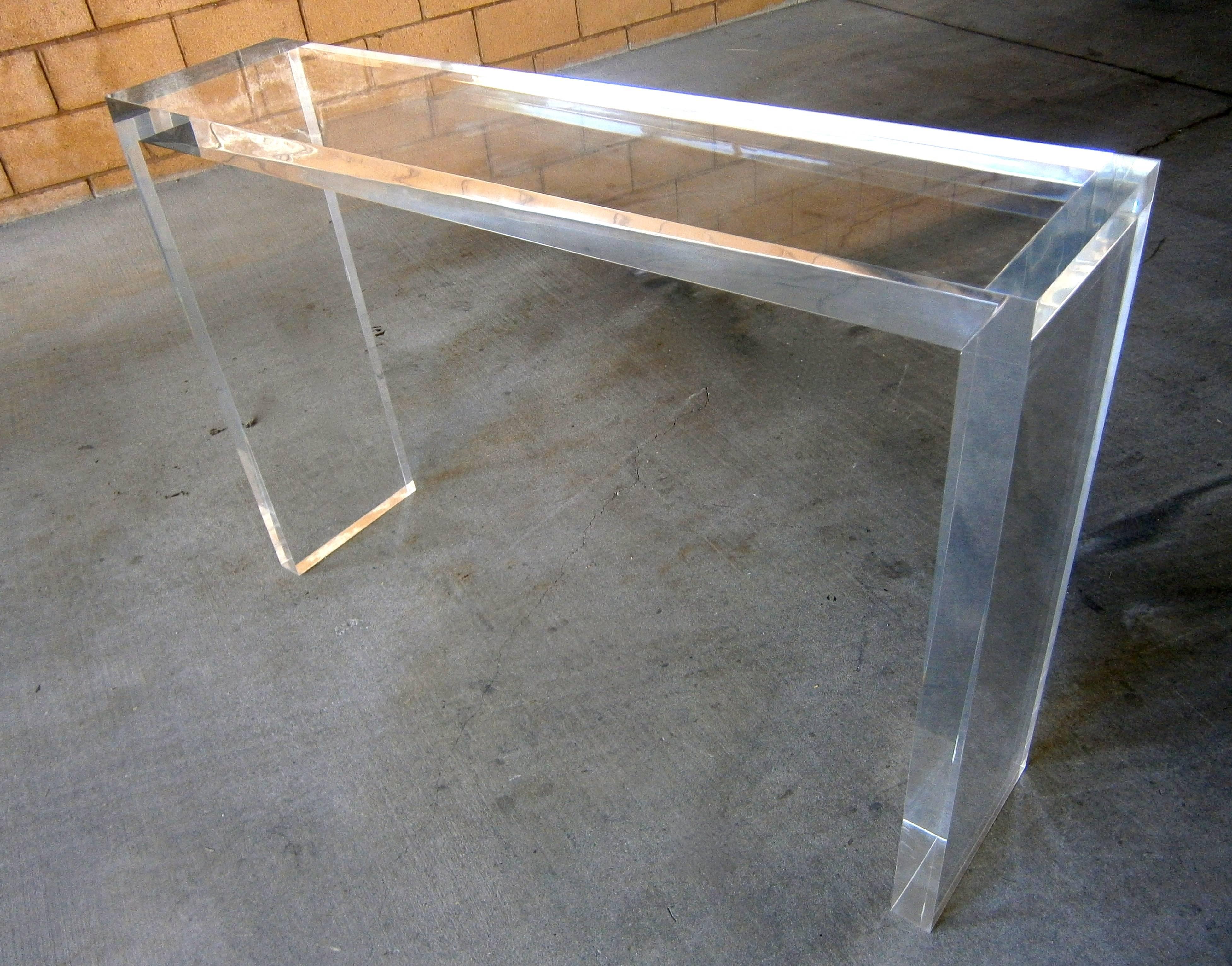 Minimalist Custom-Made Thick Lucite Console Table by Carmichael In Excellent Condition In Palm Springs, CA