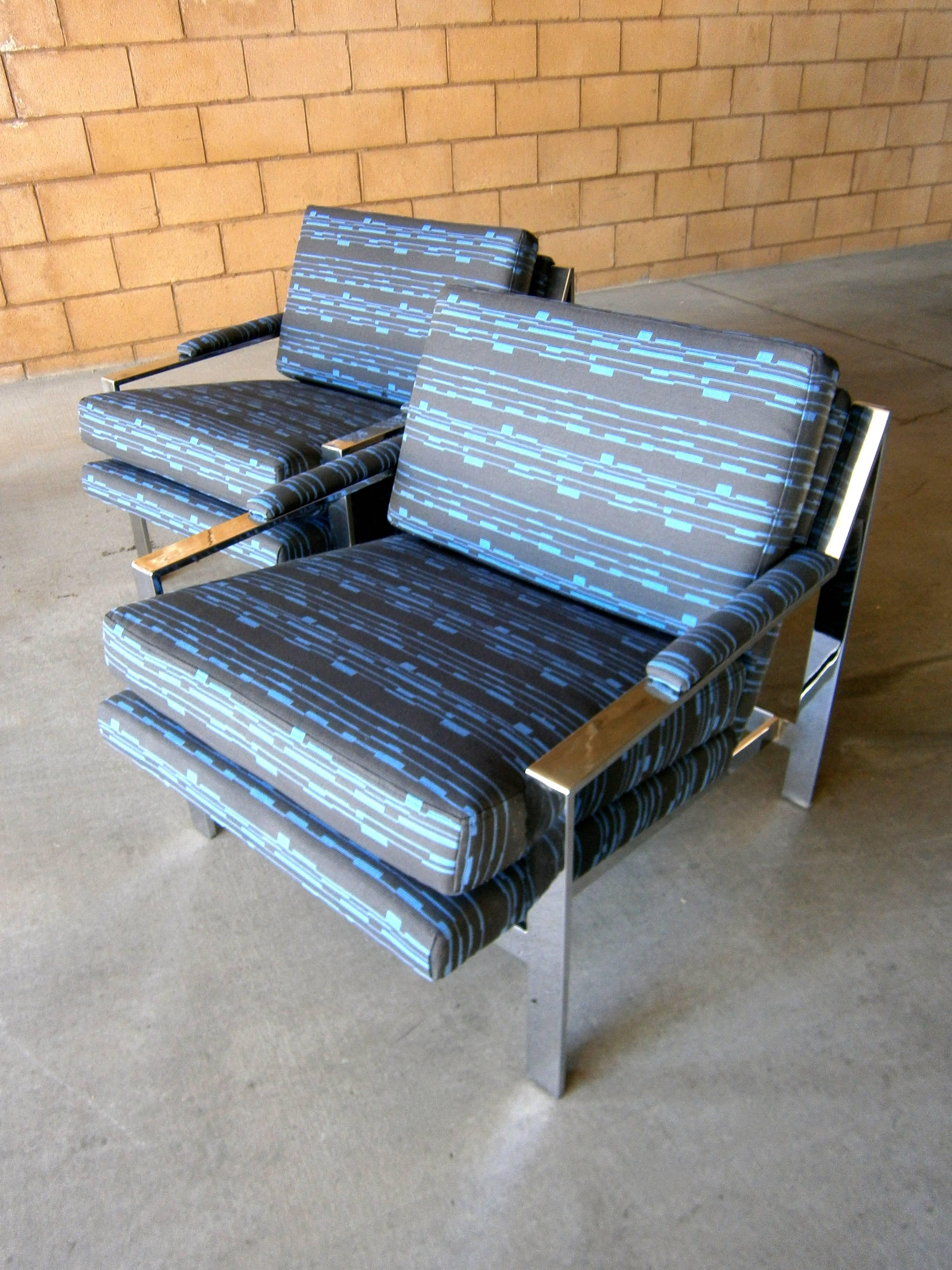 Beautifully Upholstered Pair of Polished Steel Lounge Chairs by Cy Mann  C.1970s In Excellent Condition In Palm Springs, CA