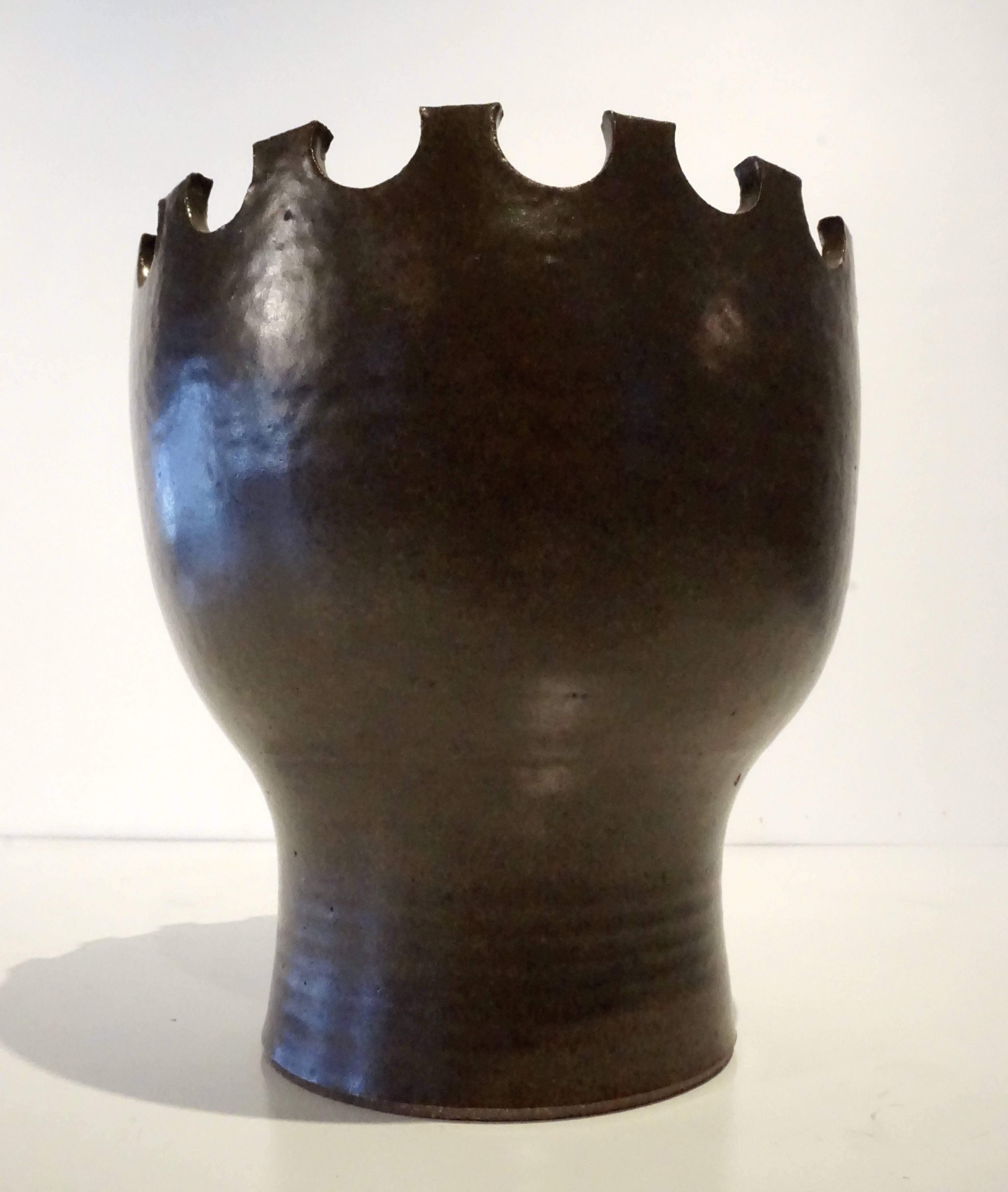 Hand-Thrown Ceramic Vessel by California Artist Robert Maxwell  Circa 1960s In Excellent Condition In Palm Springs, CA