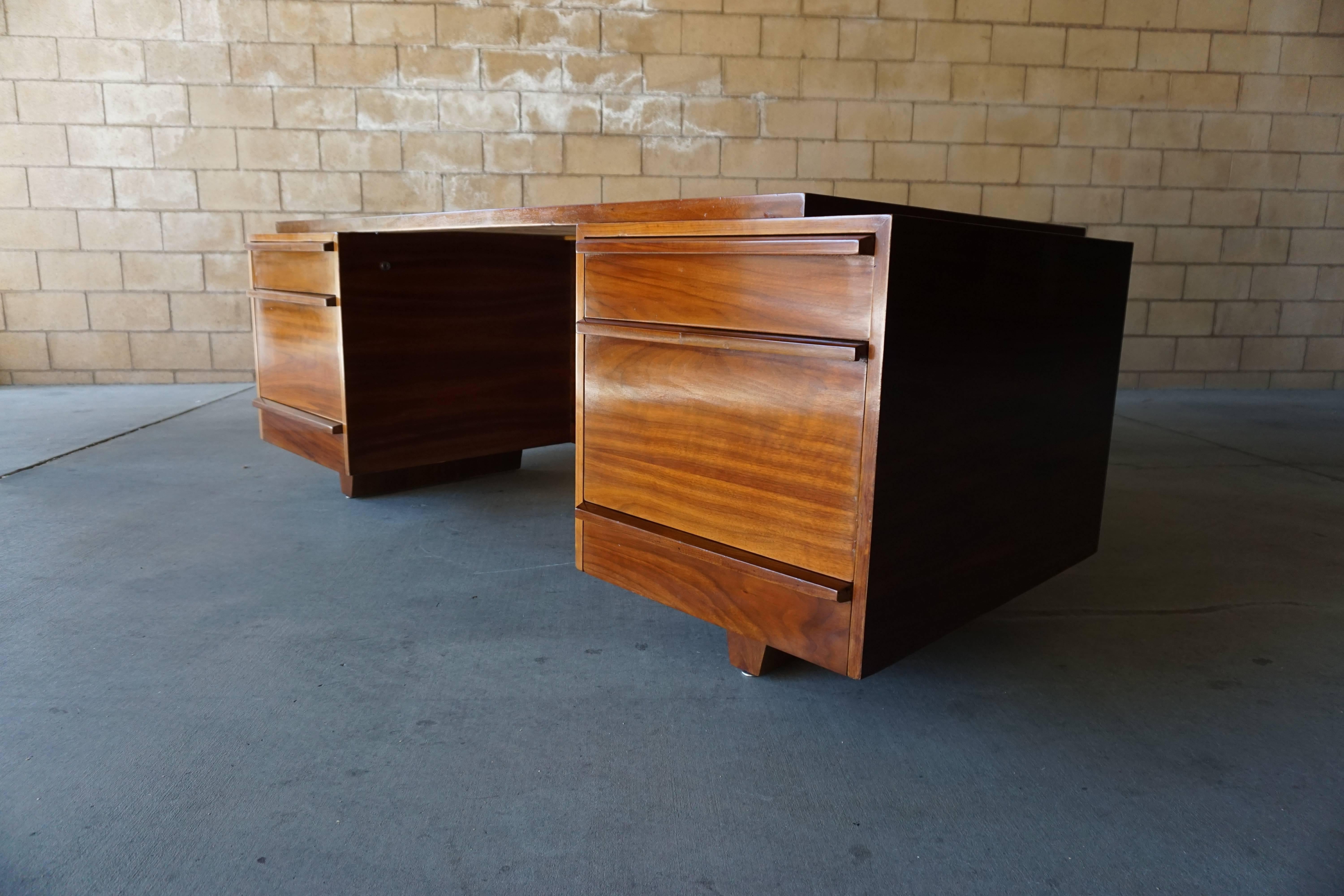 Large and Impressive European Walnut Executive Desk, circa 1950s In Excellent Condition In Palm Springs, CA