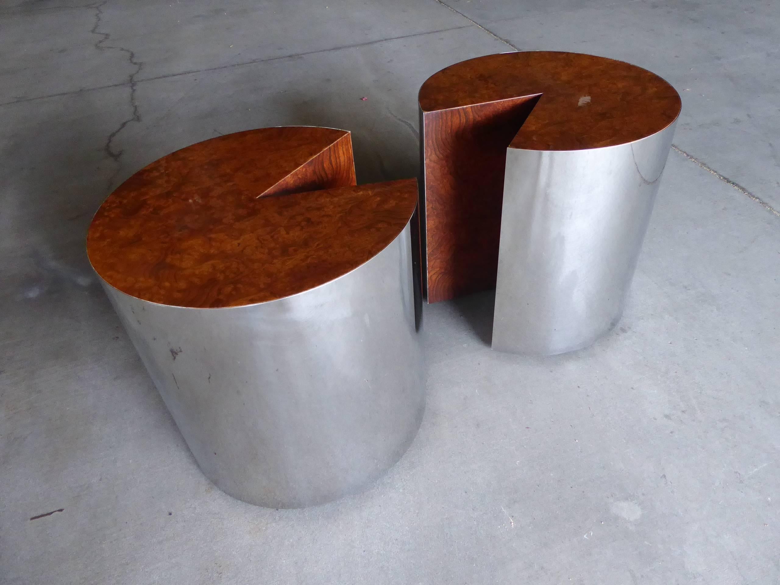 Pair of Burled Wood and Polished Steel Circular Side Tables by Pace Collection In Excellent Condition In Palm Springs, CA