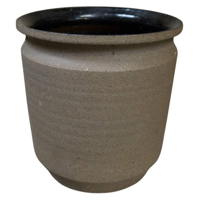 Robert Maxwell Earthgender Tabletop Pot In Good Condition For Sale In Culver City, CA