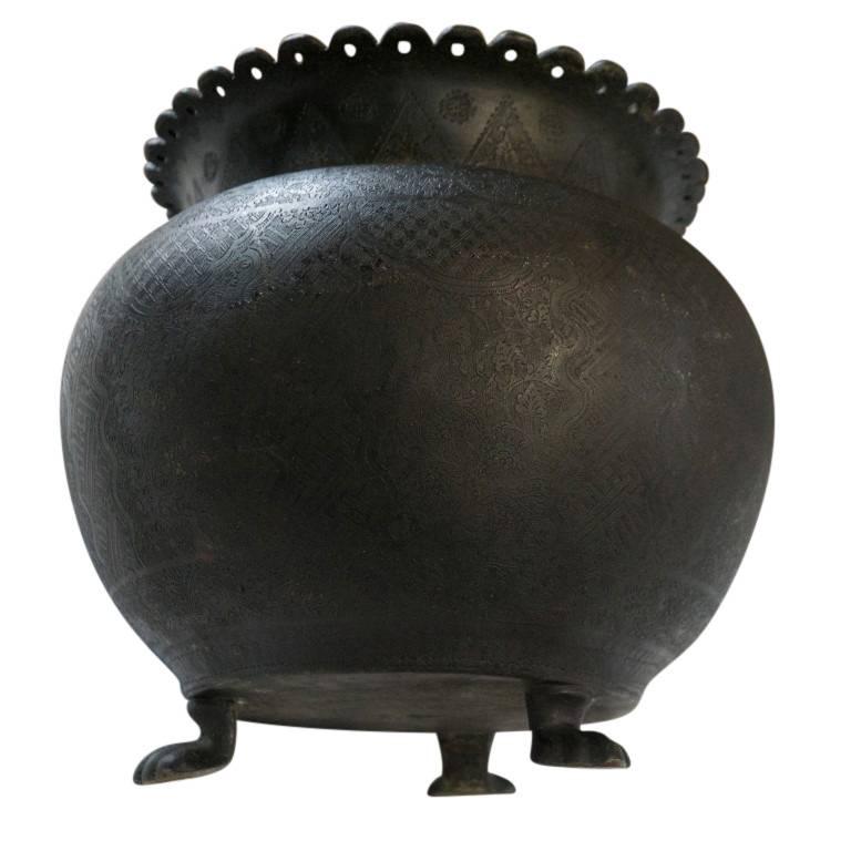 19th Century Indonesian Antique Vessel of Bronze 1
