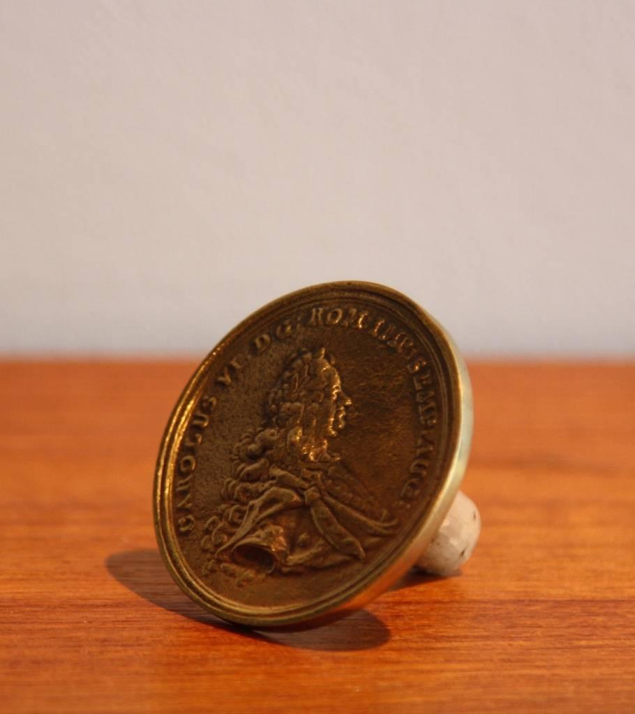 Carl Auböck Coin Bottle Stopper In Good Condition For Sale In London, GB