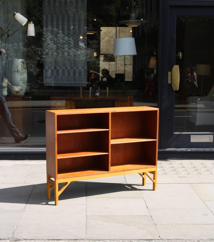 Børge Mogensen Oak and Teak Bookcase In Excellent Condition In London, GB