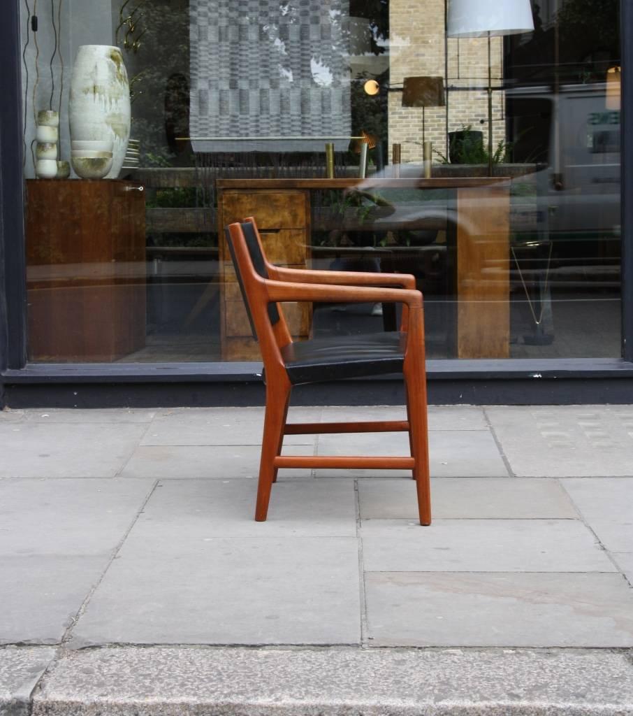 Sillón Hans Wegner JH507 mediados del siglo XX en venta